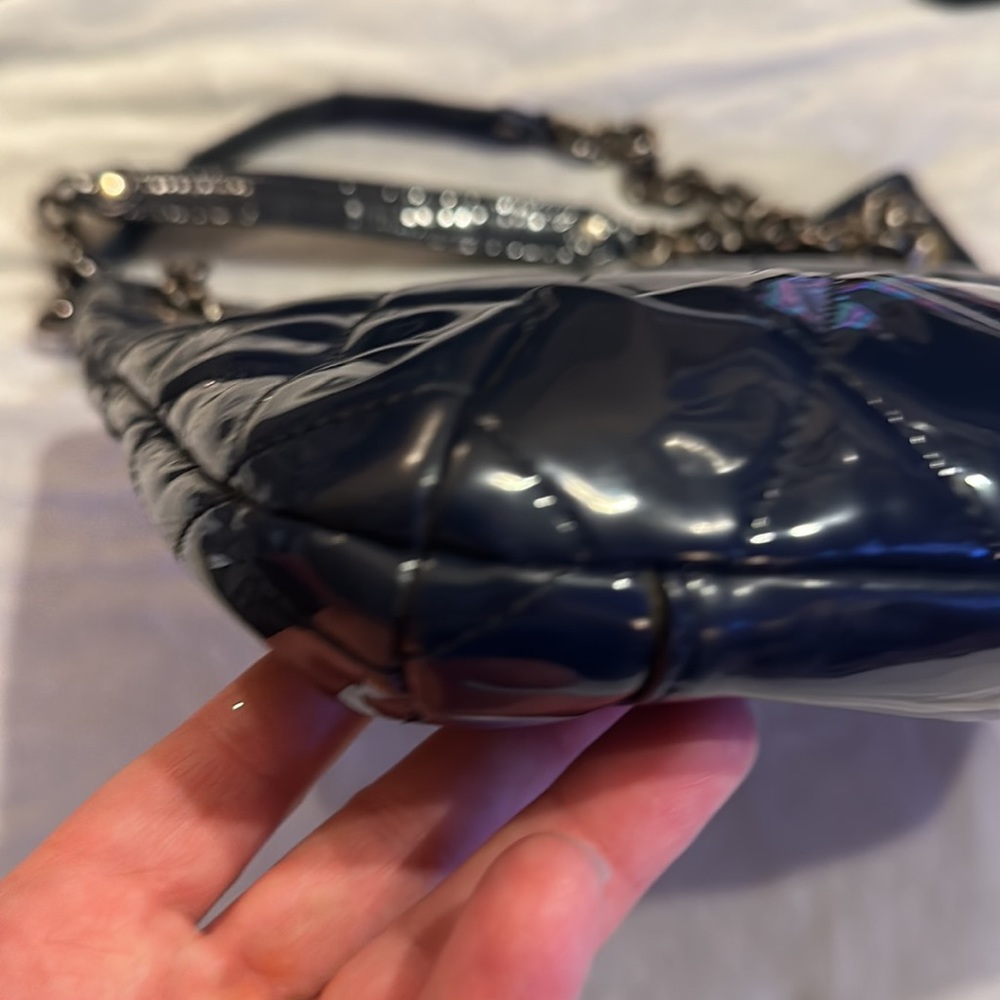 Coach poppy liquid glass navy two way - Picture 10 of 17